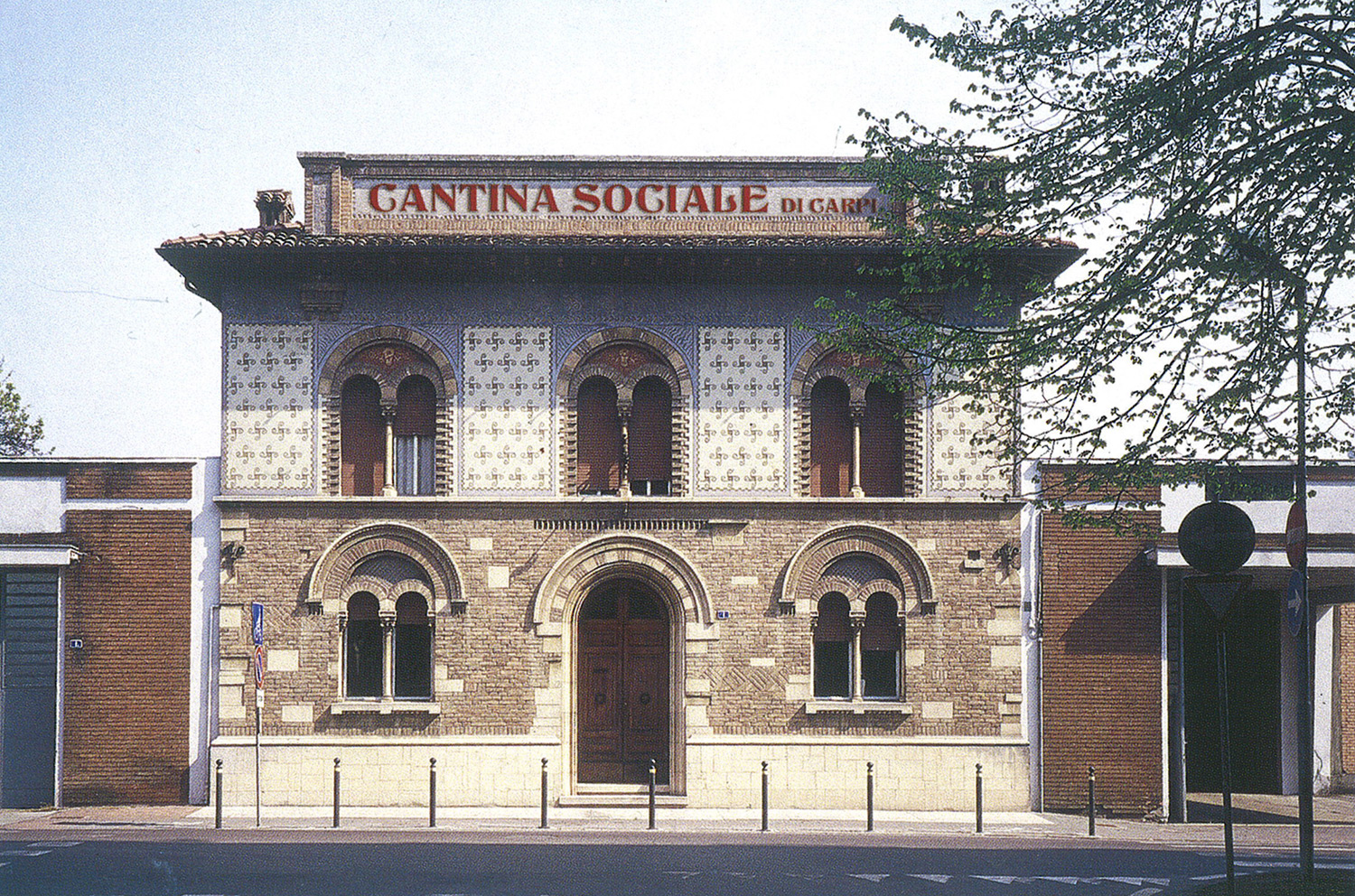 1903